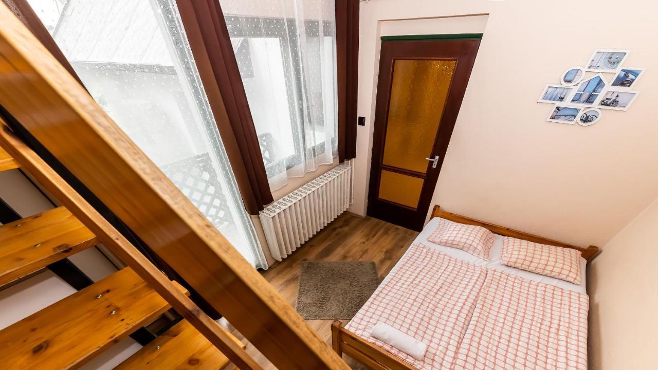 Csillagtúra Panzió Acomodação com café da manhã Eger Exterior foto