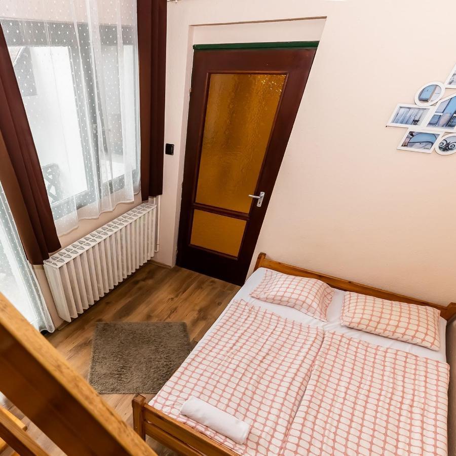 Csillagtúra Panzió Acomodação com café da manhã Eger Exterior foto