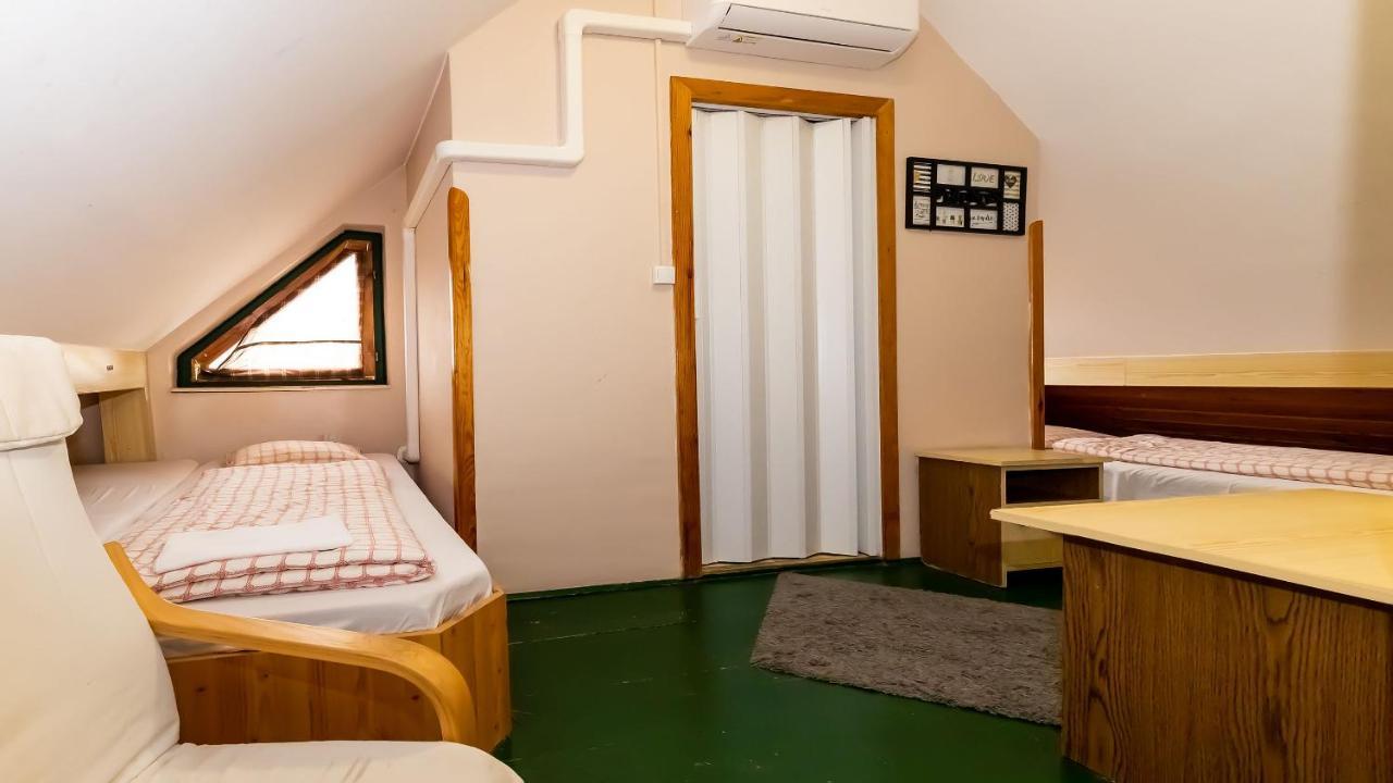 Csillagtúra Panzió Acomodação com café da manhã Eger Exterior foto